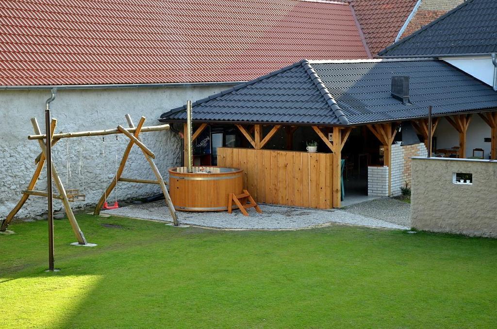 Statek 3 - Wellness & Spa Hotel Hluboká nad Vltavou Екстериор снимка