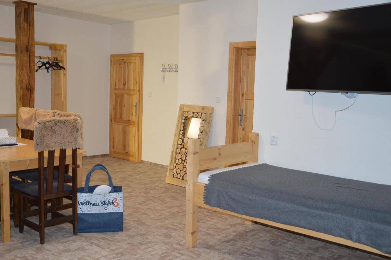 Statek 3 - Wellness & Spa Hotel Hluboká nad Vltavou Екстериор снимка