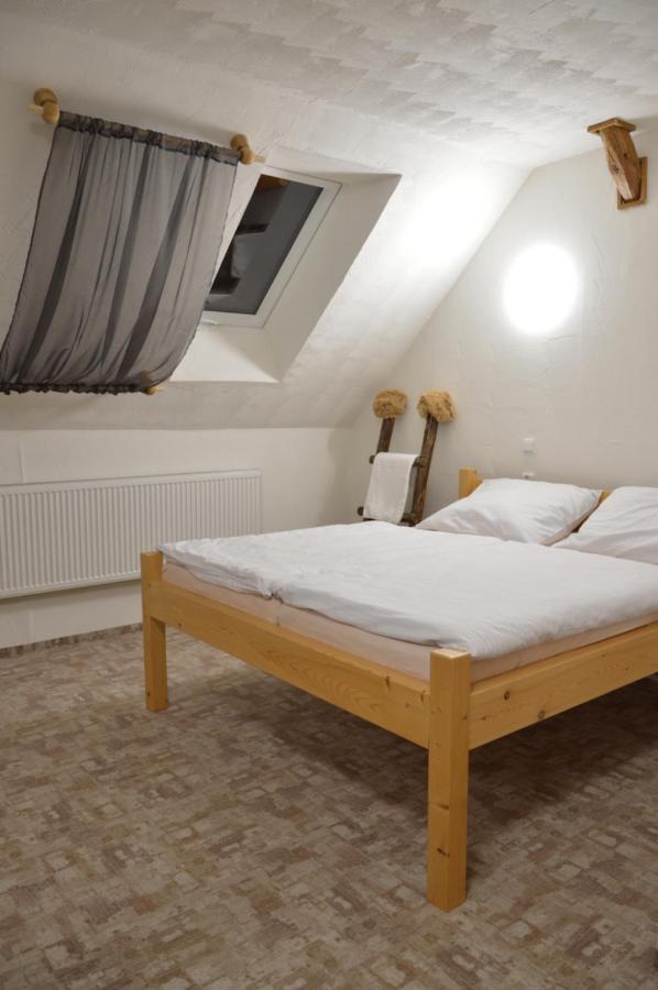 Statek 3 - Wellness & Spa Hotel Hluboká nad Vltavou Екстериор снимка