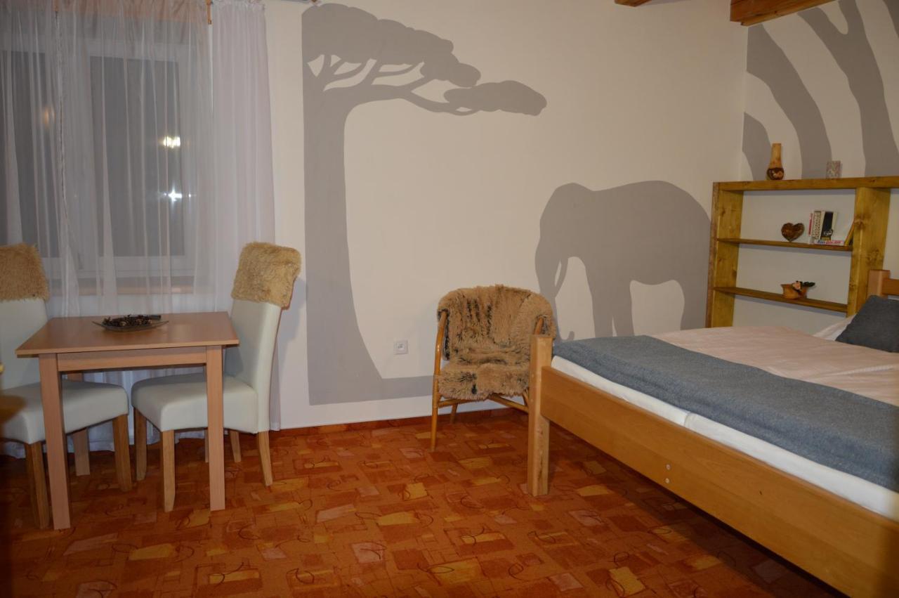 Statek 3 - Wellness & Spa Hotel Hluboká nad Vltavou Екстериор снимка
