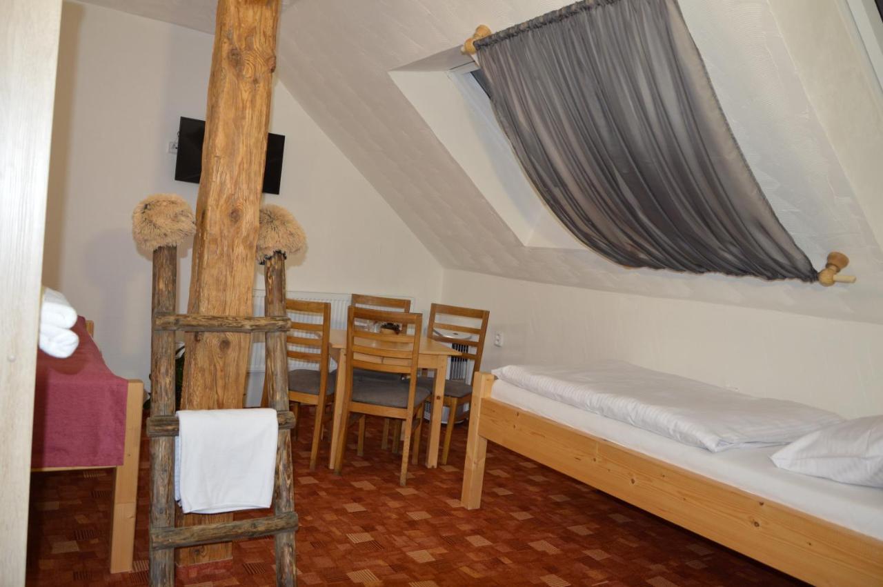 Statek 3 - Wellness & Spa Hotel Hluboká nad Vltavou Екстериор снимка